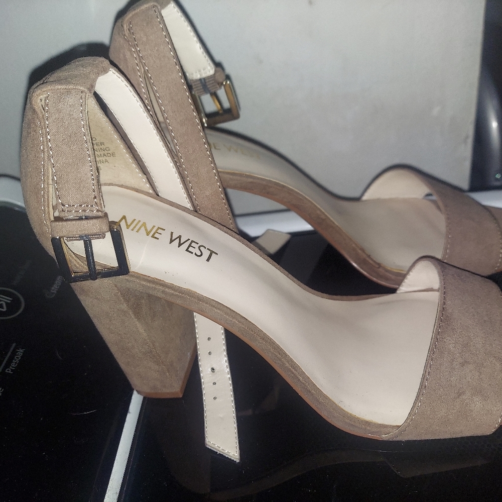 Womens shoes